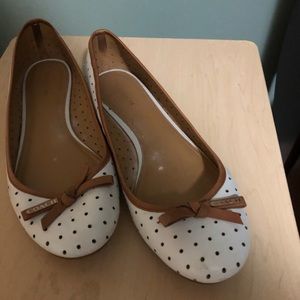 Coach flats